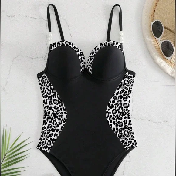 Luxe leopard print color block swimsuit